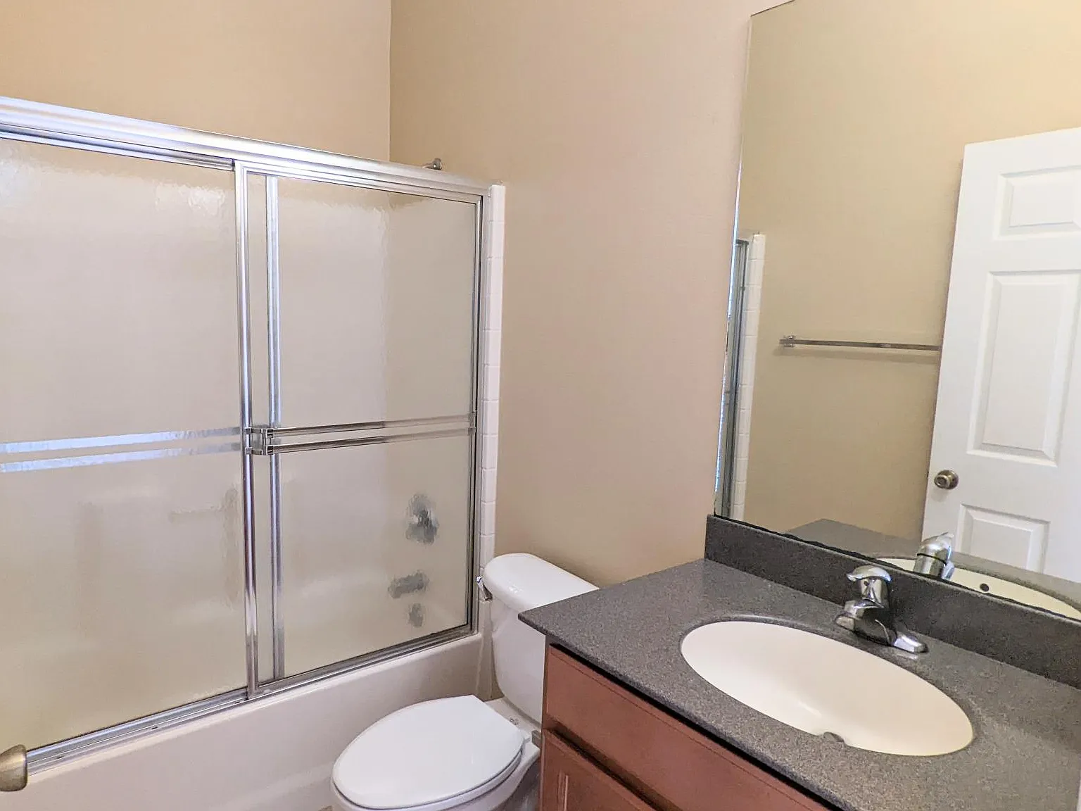 5526 Indigo Crossing Dr — Photo 2