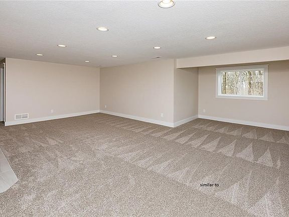 4th image of 209 12th Ct