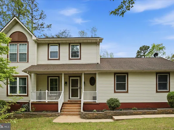 21314 S Essex Dr, Lexington Park, MD 20653