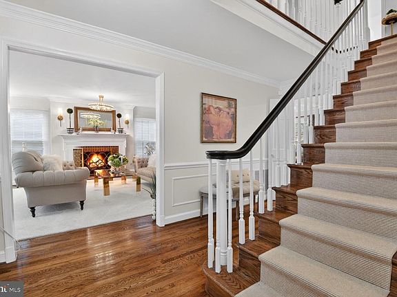 3rd image of 10206 Kensington Pkwy