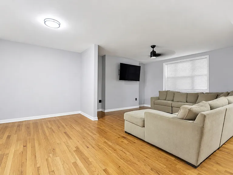 108 Withers St #1 — Photo 8