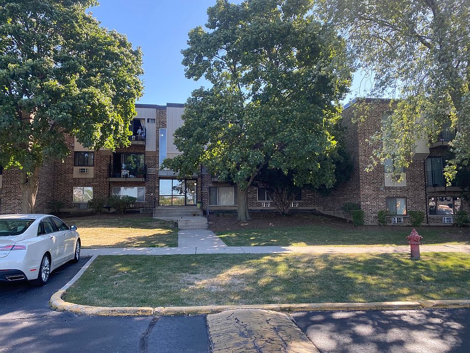 1st image of 1489 N Winslowe Dr APT 201
