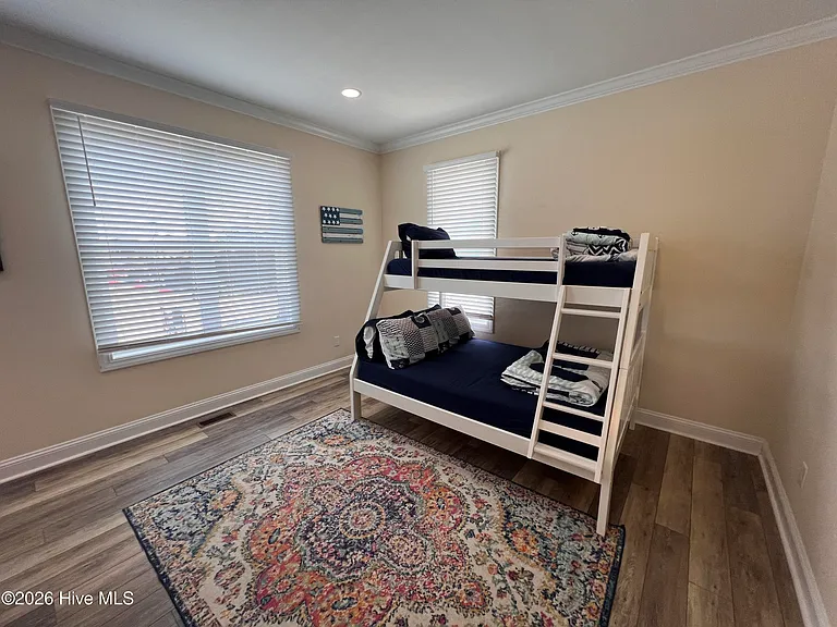 3307 Emerald Dr #EAST — Photo 19