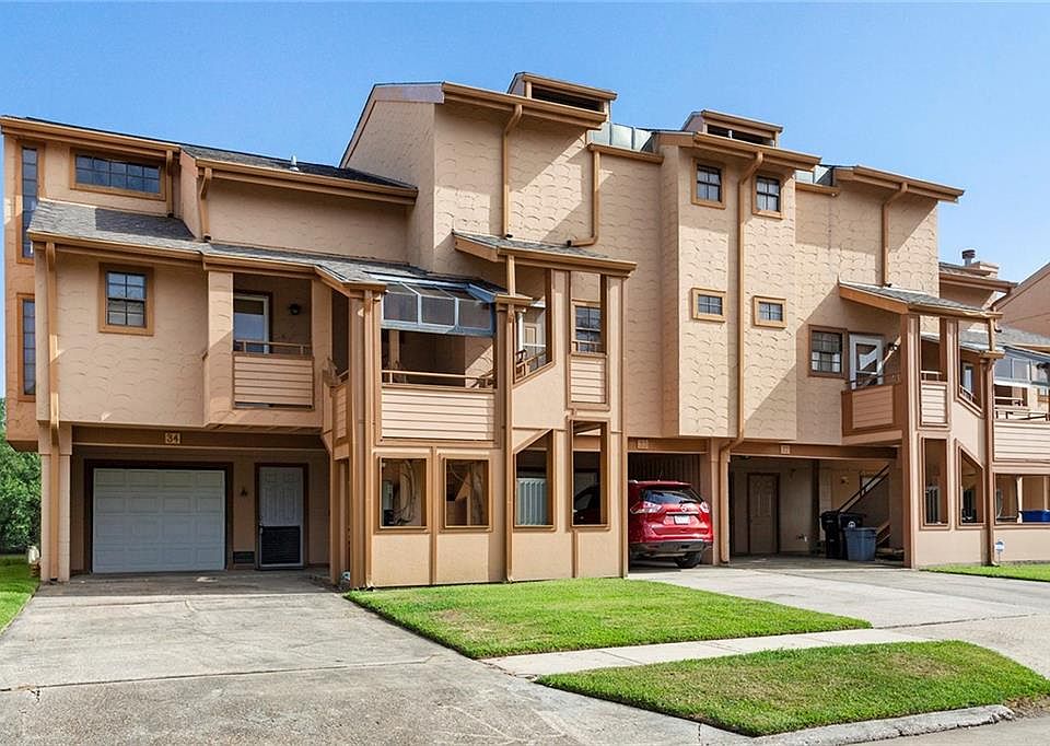 1st image of 34 Lake Breeze Dr #34
