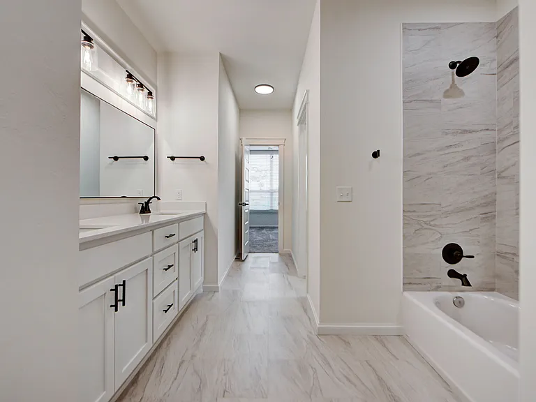 3027 Pescara Dr — Photo 47