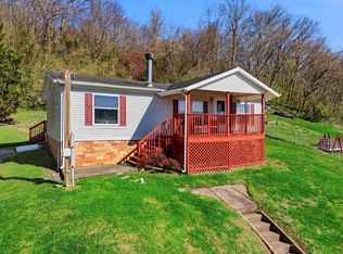 430 Sanns Dr, Lesage, WV 25537