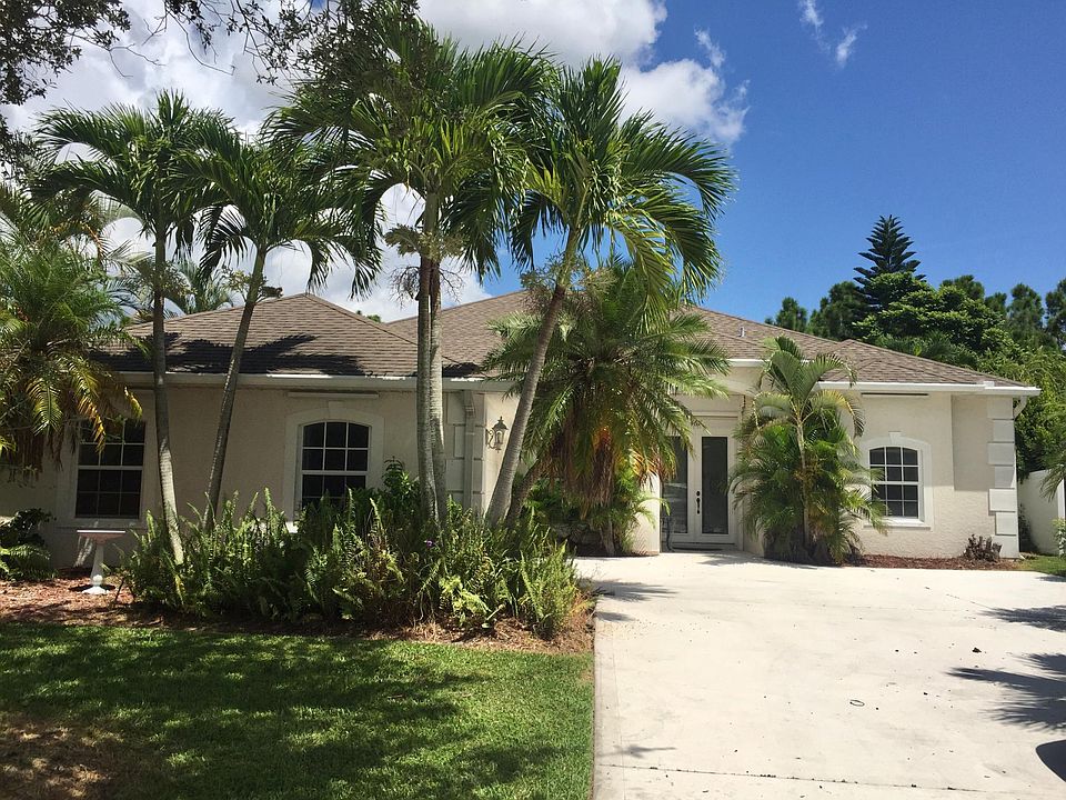 1st image of 467 NW Emilia Way