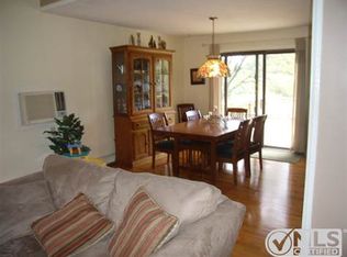 9 Laura Dr, New Paltz, NY 12561