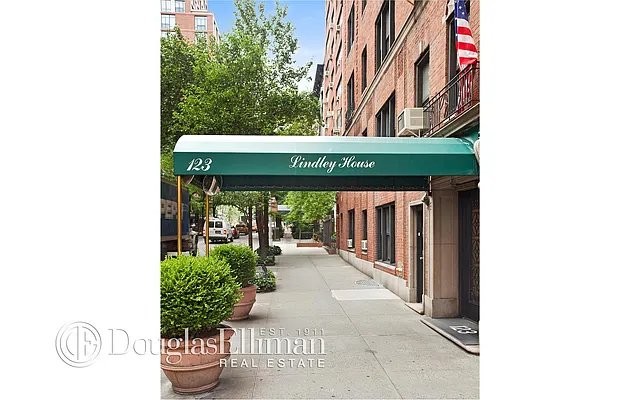 Sold by Douglas Elliman | media 8