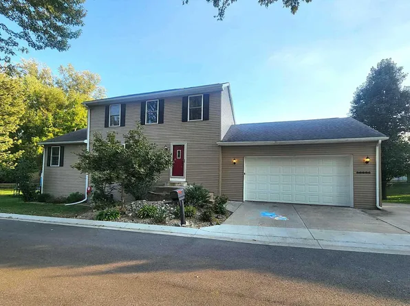 2420 Van Buren St, Quincy, IL 62301