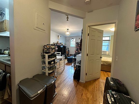 2nd image of 262 Prospect Park W #2R