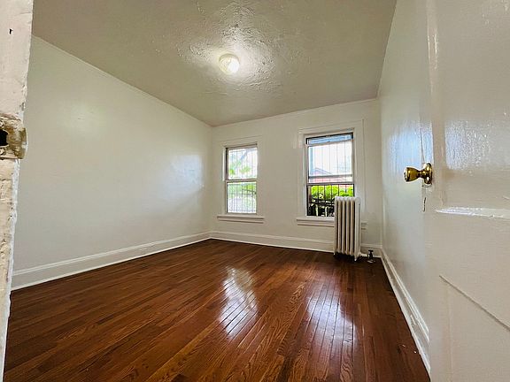 4th image of 2211 23rd St
