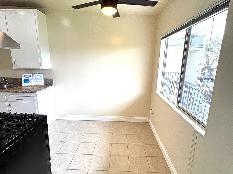 11541 Stuart Dr — Photo 13
