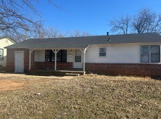 3812 Woodside Dr, Midwest City, OK 73110