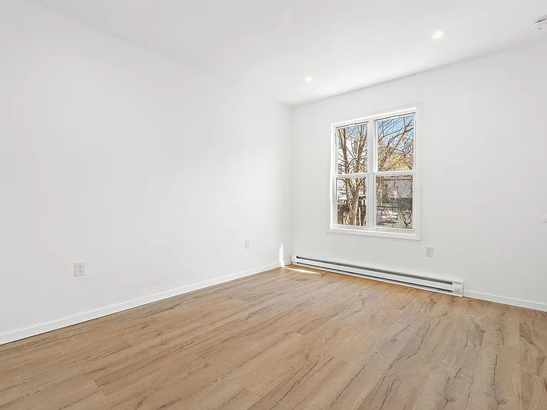 20 Delaware Ave #2 — Photo 11