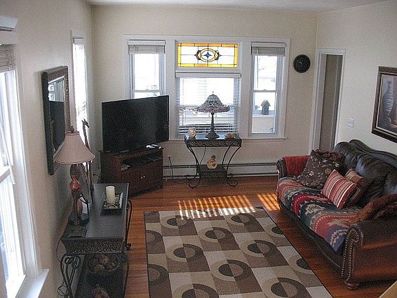 Large living room #1