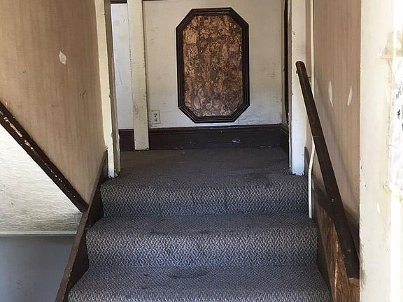 5th image of 249 Eagan St