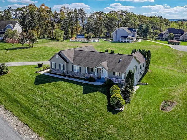 46 S Red Oak Ter, New Ringgold, PA 17960