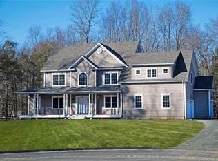 12 Oak Ridge Dr, Newtown, CT 06470