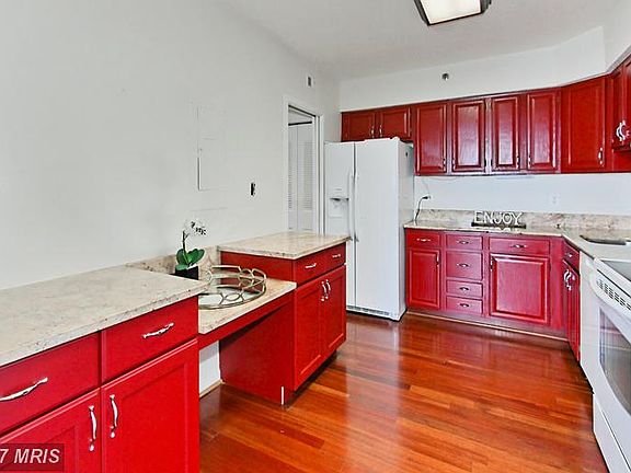 4th image of 3713 George Mason Dr #1316