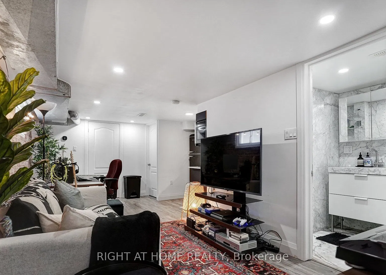 1 bed, $1,700 — Photo 1