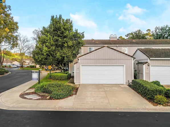 12 Basin Ct, Hercules, CA 94547