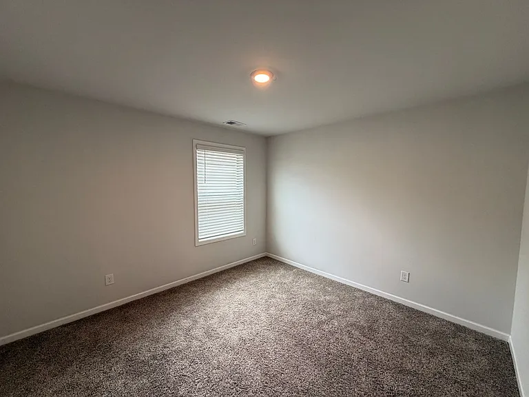 1103 Black Oak Dr — Photo 17
