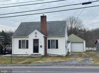 831 E Walnut St, Lewistown, PA 17044