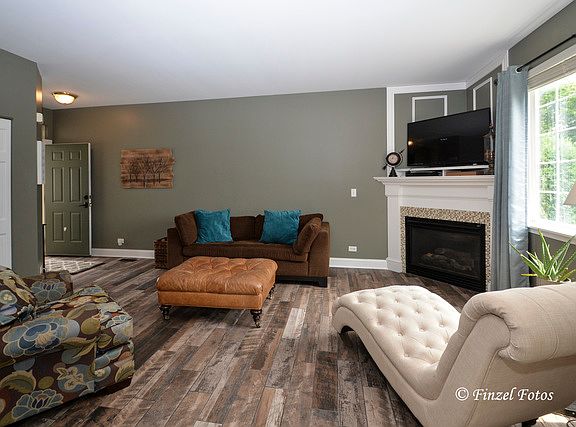 3rd image of 2160 Braeburn Dr Unit C
