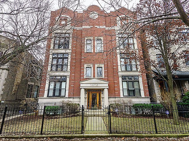 1st image of 1412 W Cuyler Ave APT 3W