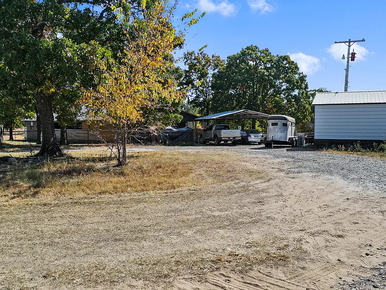 49044 W Highway 66 — Photo 19