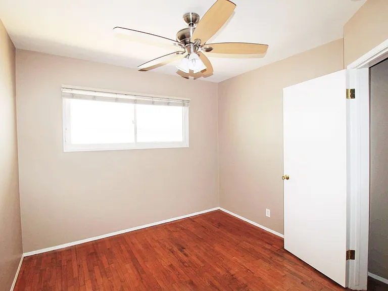 1426 Manhattan Bch Blvd — Photo 9