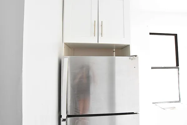 Rented by Clove Realty LLC | media 3