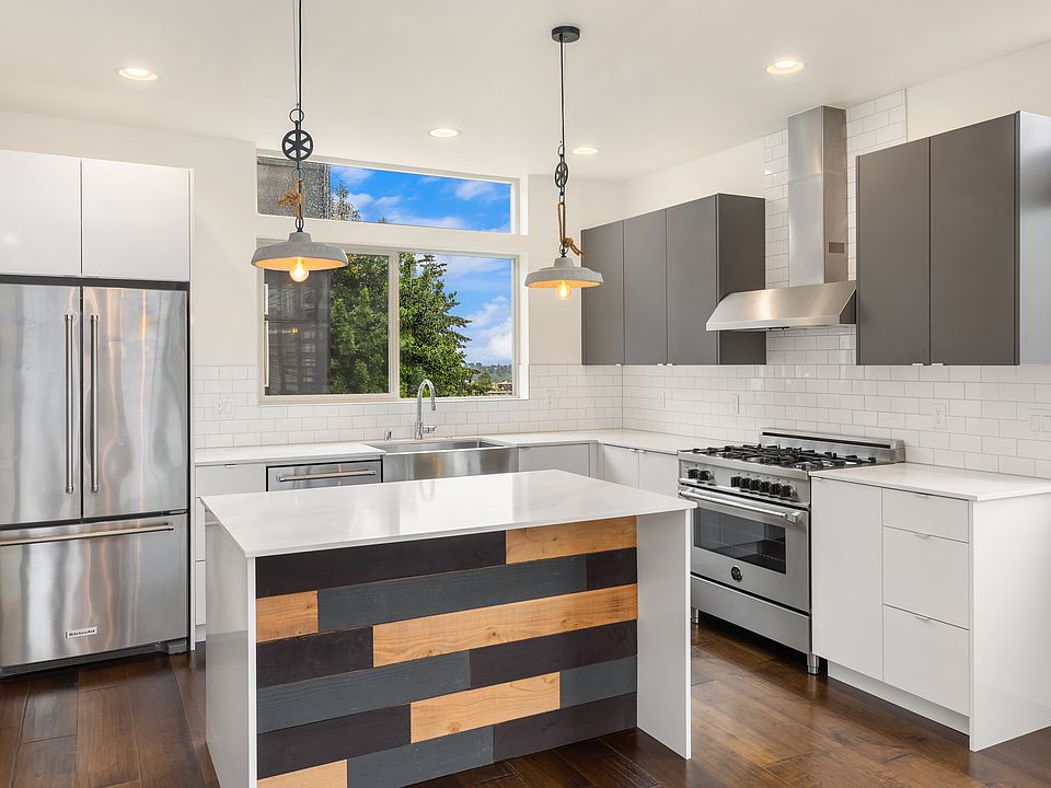 Open kitchen with Bertazzoni gas oven