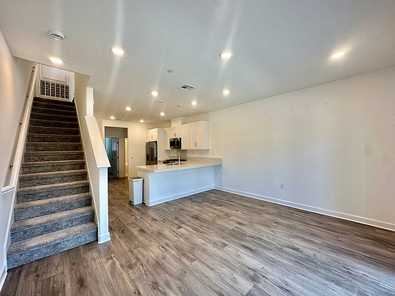 4th image of 2054 Vela Ln
