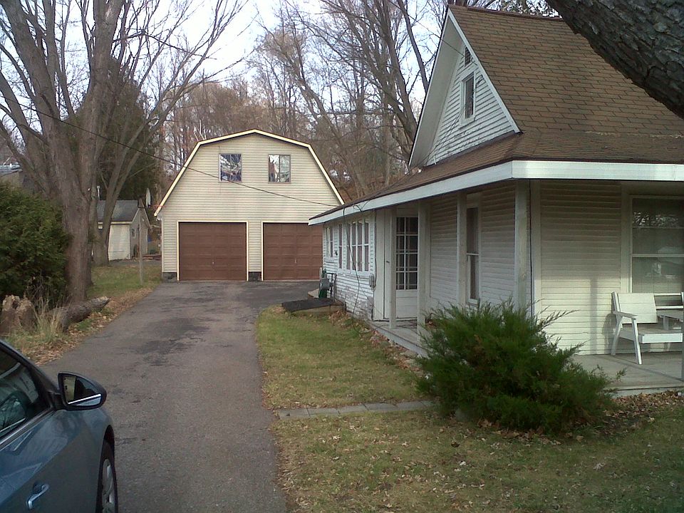 2nd image of 503 Poplar St