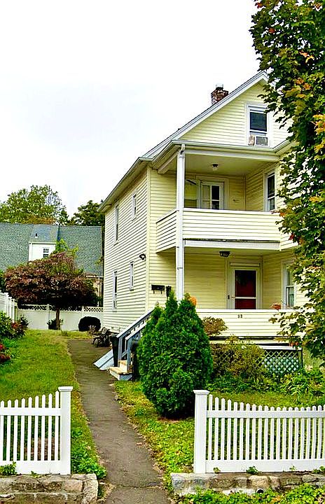 2nd image of 32 Josephine Evaristo Ave