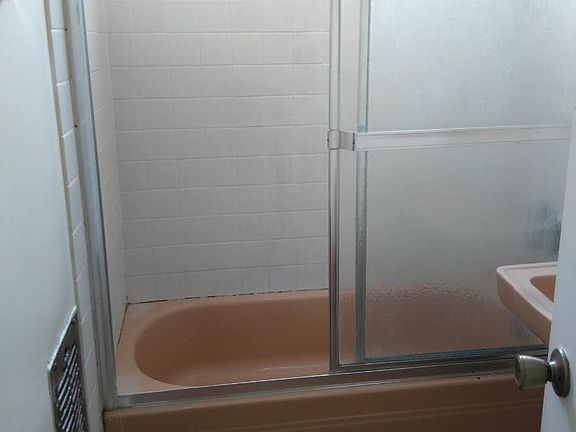 4th image of 511 N Electric Ave APT E