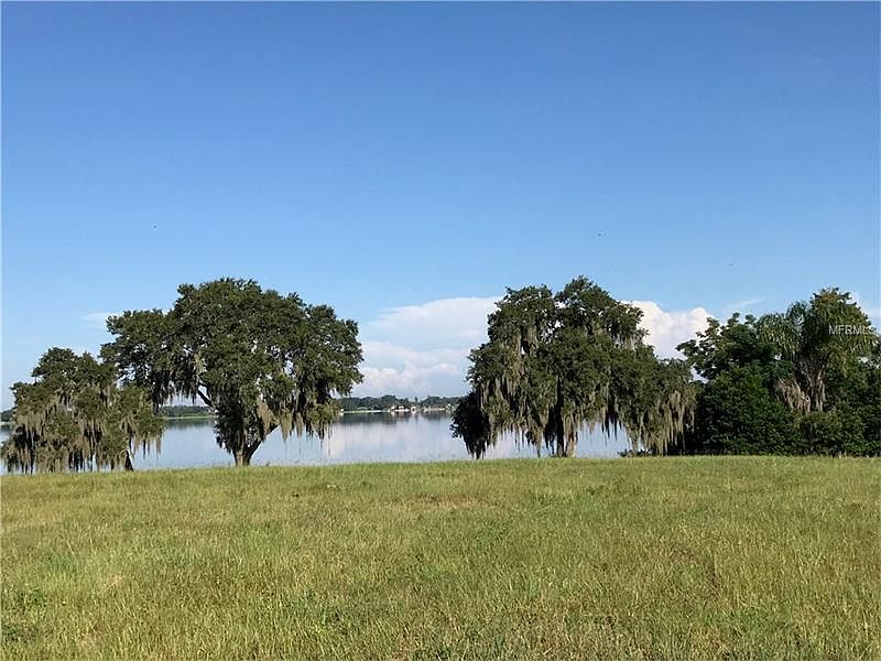 2nd image of Waterford Oaks Dr
