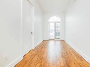 230 20th St #2G, Brooklyn, NY 11232