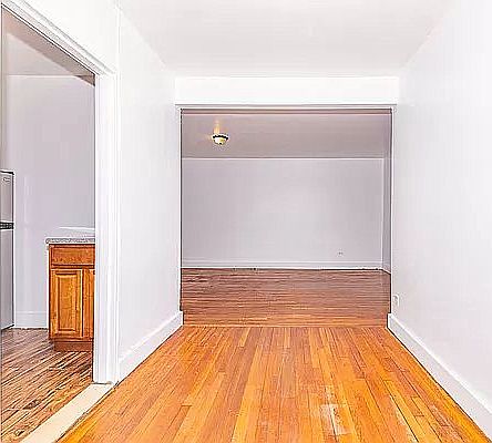 3rd image of 253 Clarkson Ave #204