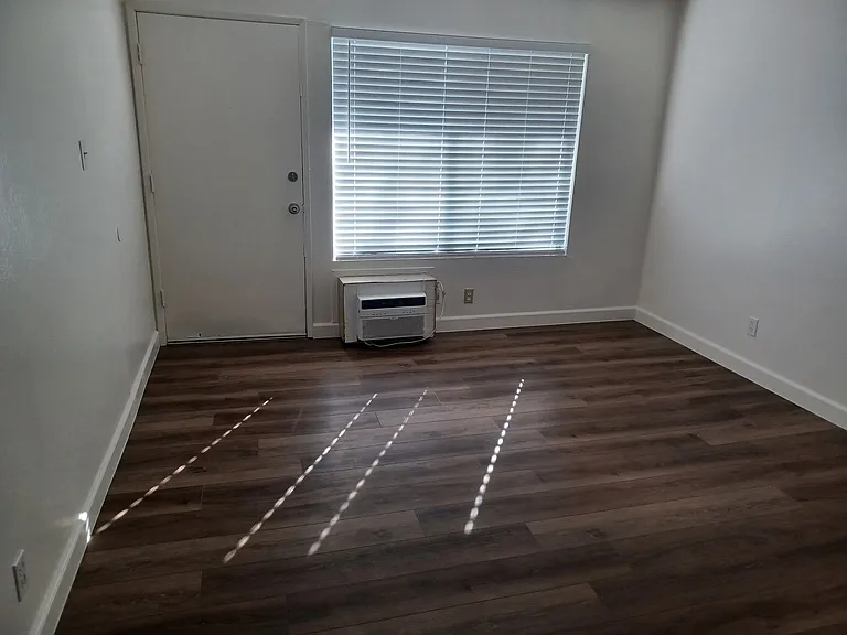 1955 Grande Cir — Photo 28