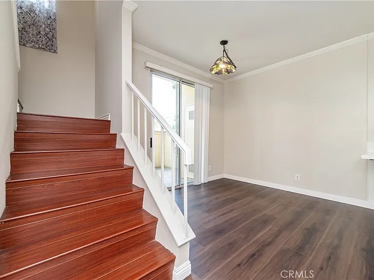 21 Giovanni Aisle — Photo 12