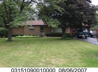 1215 Highland Dr, Prospect Heights, IL 60070