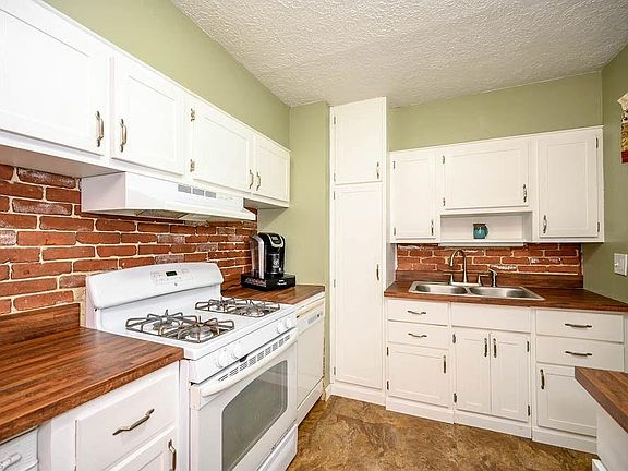 5th image of 958 W Pershing St