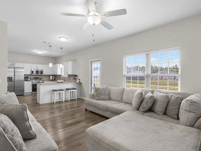 479 Brightleaf Cir — Photo 17
