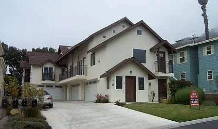 110 Vista Del Mar Ave #B