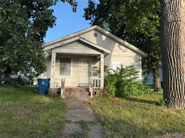 136 Illinois St, East Alton, IL 62024