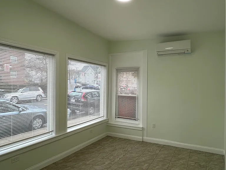 343 Highland Ave #1 — Photo 6
