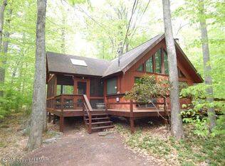 1330 Pine Cone Rd, Pocono Pines, PA 18350